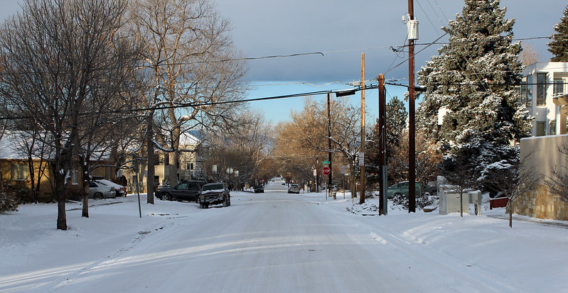 Cherry Creek road in Denver during a snow storm. Know about winter driving in Denver!